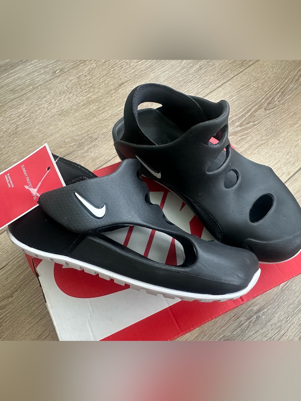 NEW Nike Sunray toddler sandals sz 11